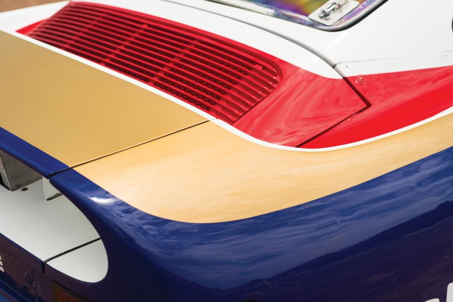 Детали экстерьера Porsche 959 Paris-Dakar 1986 года  (фото 28 из 38)